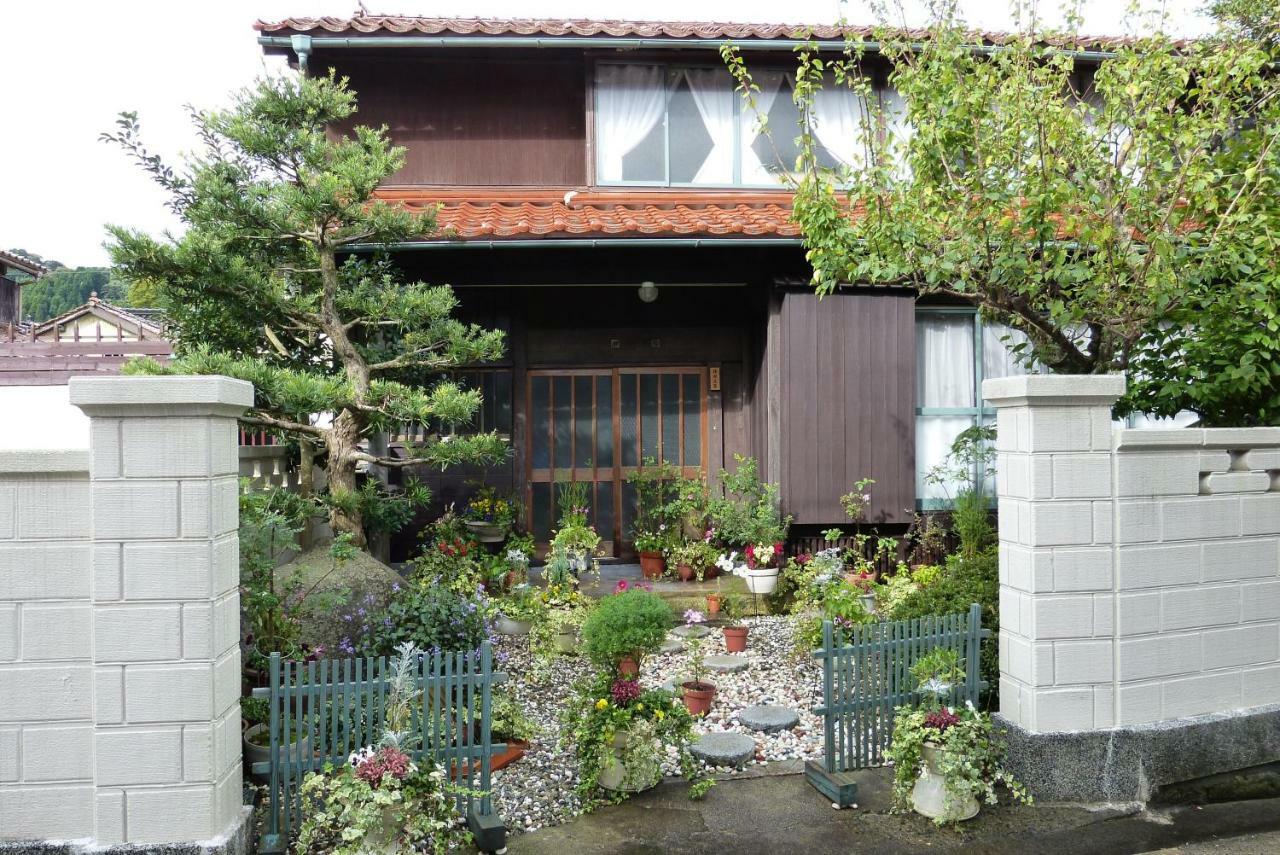 Guesthouse Higashi Fujitatei Shin'onsen Eksteriør billede